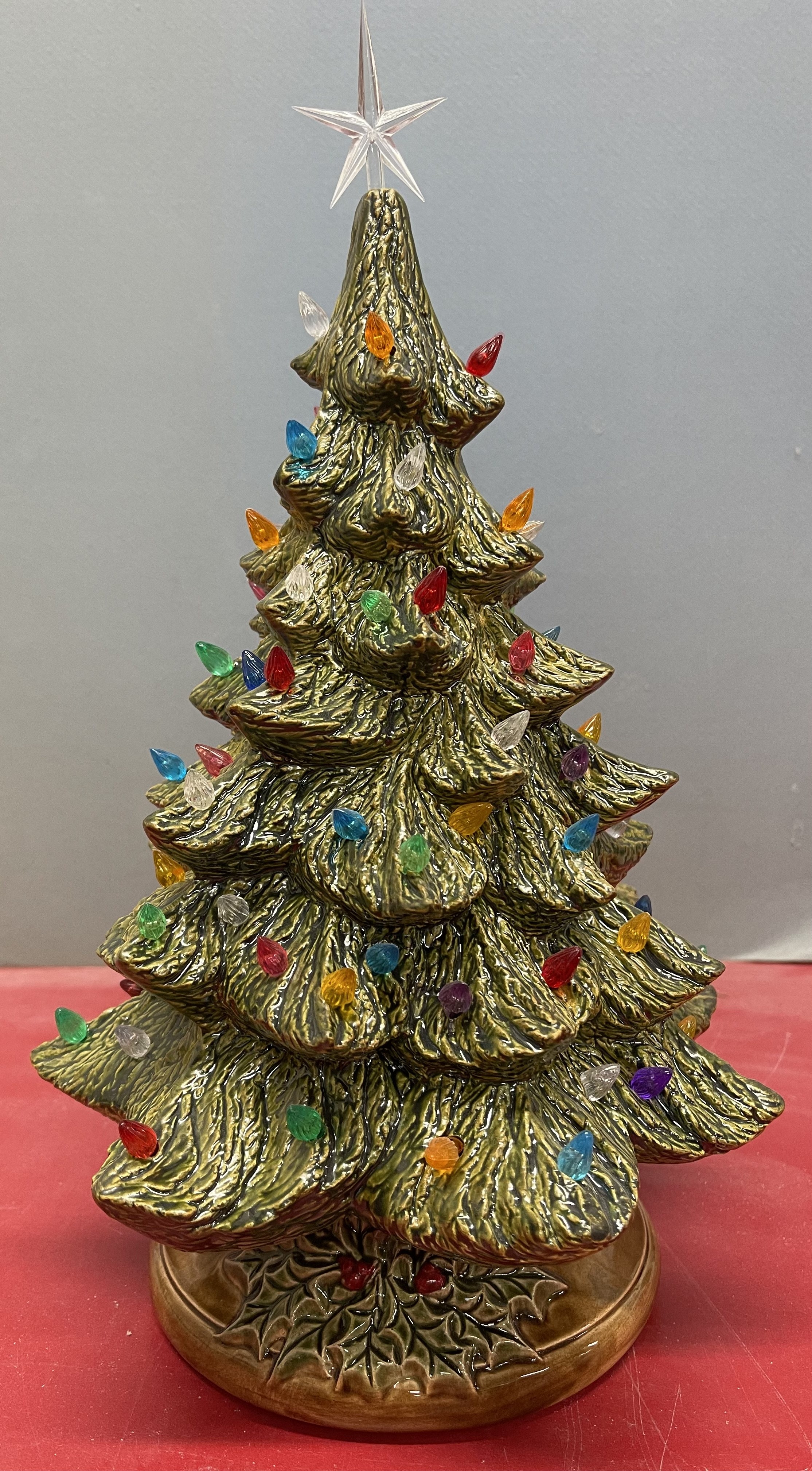 NW Christmas Tree/with base 13.5”x9.5”